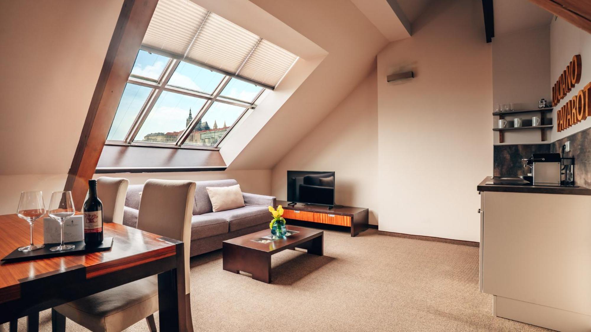 Boutique Hotel Klarov Prague Luaran gambar